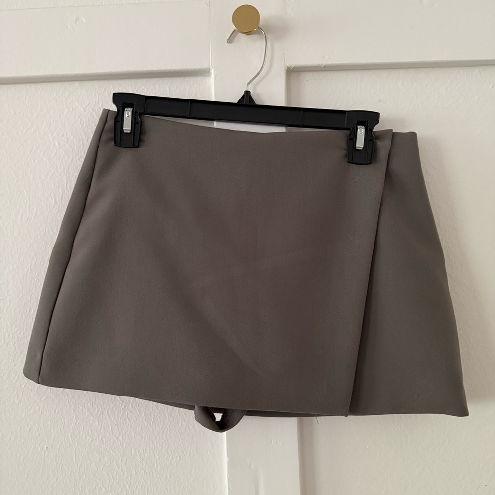 Zara asymmetric skort - Small